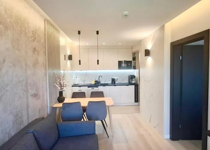 Belle View 104 Apartment *